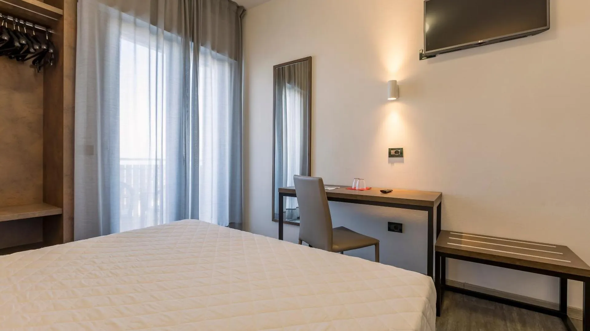 Hotel Centrale Морской Милан