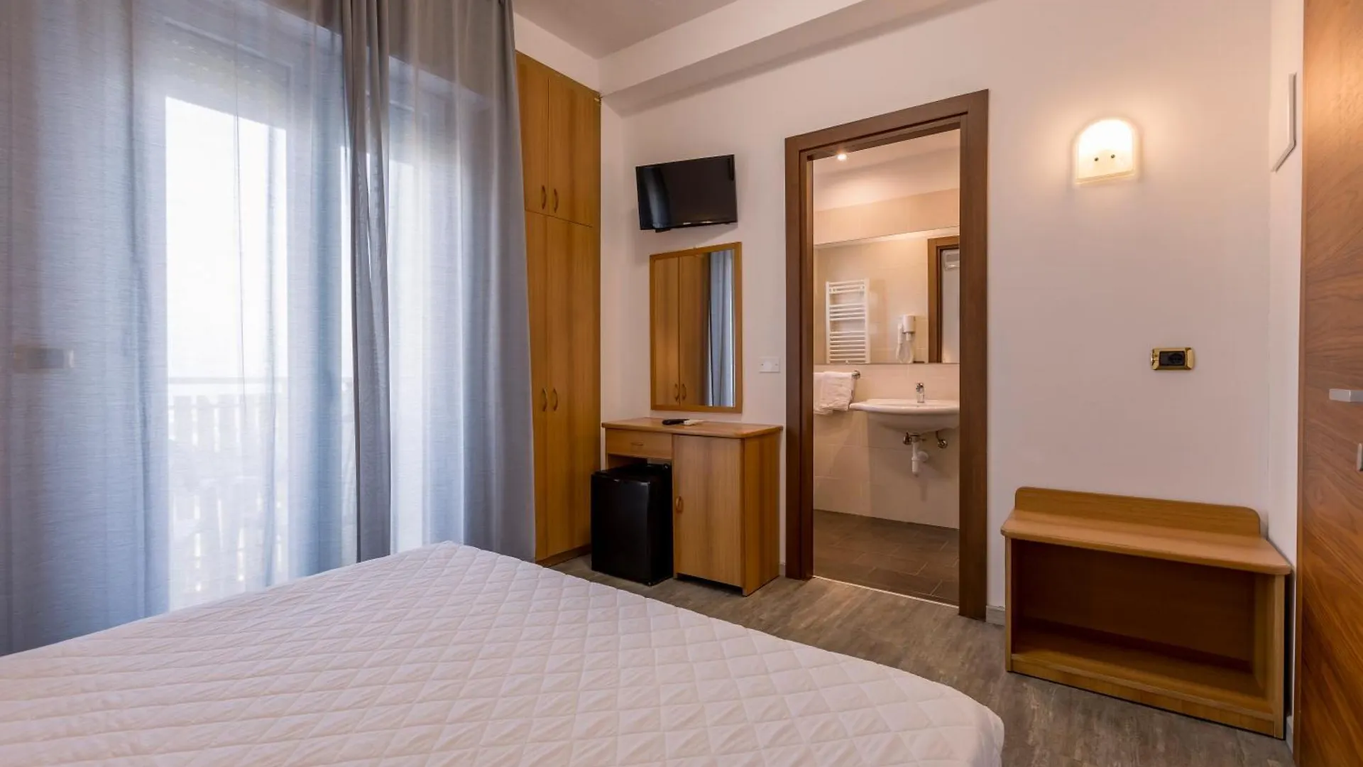 Hotel Centrale Морской Милан